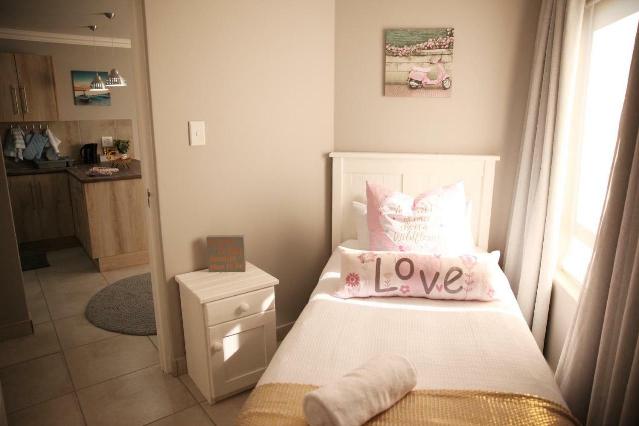 Mari-Amor Self-Catering Apartments Mossel Bay Luaran gambar