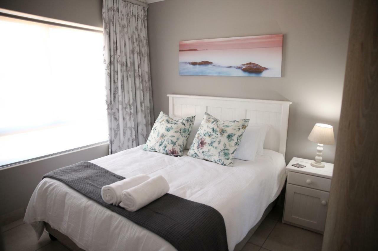 Mari-Amor Self-Catering Apartments Mossel Bay Luaran gambar