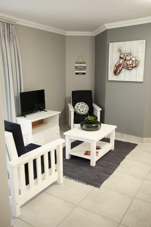 Mari-Amor Self-Catering Apartments Mossel Bay Luaran gambar